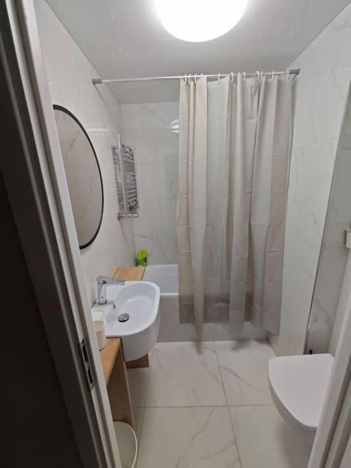 Apartament 2 By Metro 2 Pokoje Metro Wola Warszawa